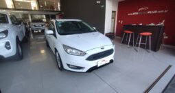 Ford Focus Sedan 2.0 SE Plus A/T Modelo 2015 85000 Km Color Blanco