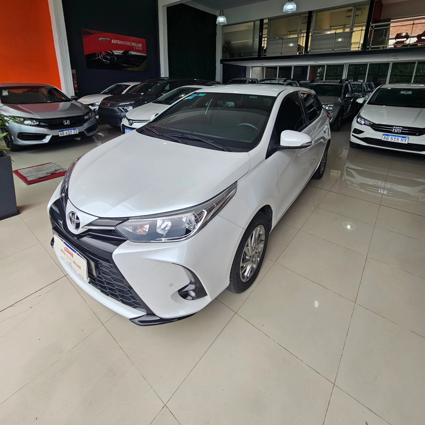 Toyota Yaris XLS 1.5 Manual Full 36.000 KM 2022 Color Blanco