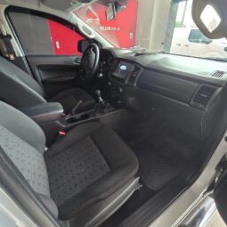 Ford Ranger DC  3.2 XLS 4×2 39000KM Año 2022 Color Gris lleno