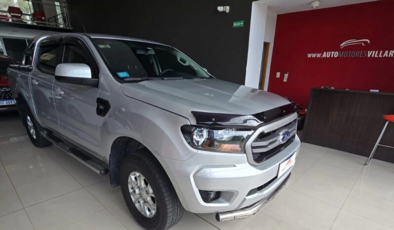 Ford Ranger DC  3.2 XLS 4×2 39000KM Año 2022 Color Gris lleno