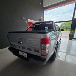 Ford Ranger DC  3.2 XLS 4×2 39000KM Año 2022 Color Gris lleno