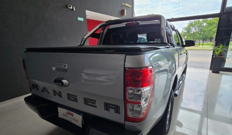 Ford Ranger DC  3.2 XLS 4×2 39000KM Año 2022 Color Gris lleno