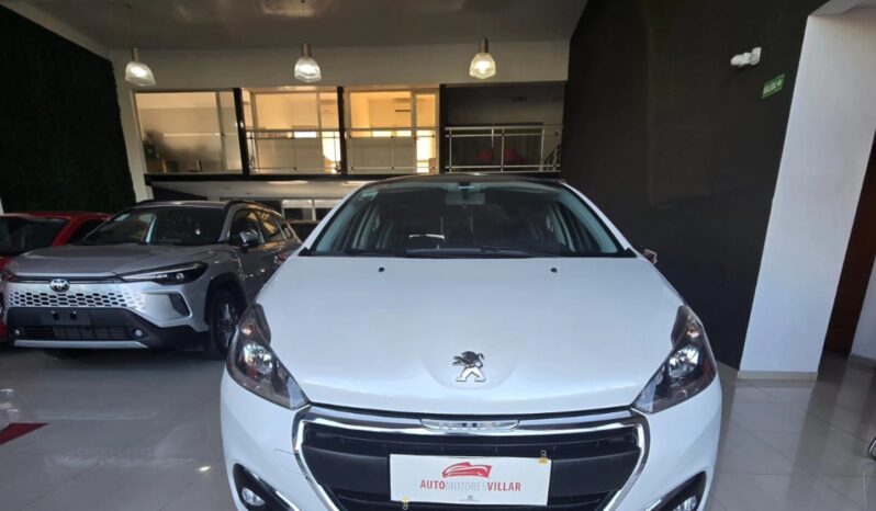 Peugeot 208 1.6 Urban Thech  70.000 KM Color Blanco lleno