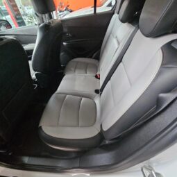 CHEVROLET TRACKER LTZ AWD 4X4 AUTOMATICA 112.000KM COLOR BLANCA lleno