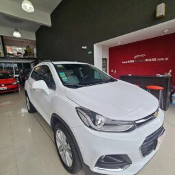 CHEVROLET TRACKER LTZ AWD 4X4 AUTOMATICA 112.000KM COLOR BLANCA lleno