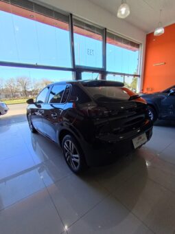 PEUGEOT 208 PACK MANUAL 2023 25.000KM COLOR NEGRO lleno