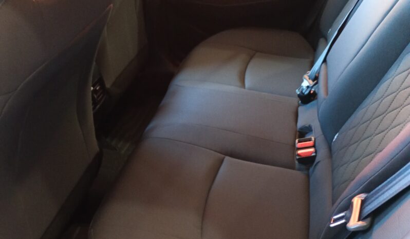 TOYOTA COROLLA CROSS XLI 0KM COLOR GRIS lleno