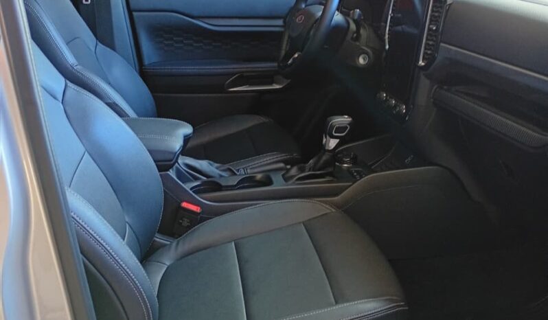 FORD RANGER XLT 4X4 AT 2.0 11.000KM 2024 COLOR GRIS lleno
