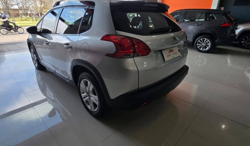 PEUGEOT 2008 ALLURE 1.6 60.000KM 2020 COLOR GRIS lleno