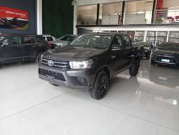 TOYOTA HILUX DX AT 4X4 2025 0KM lleno