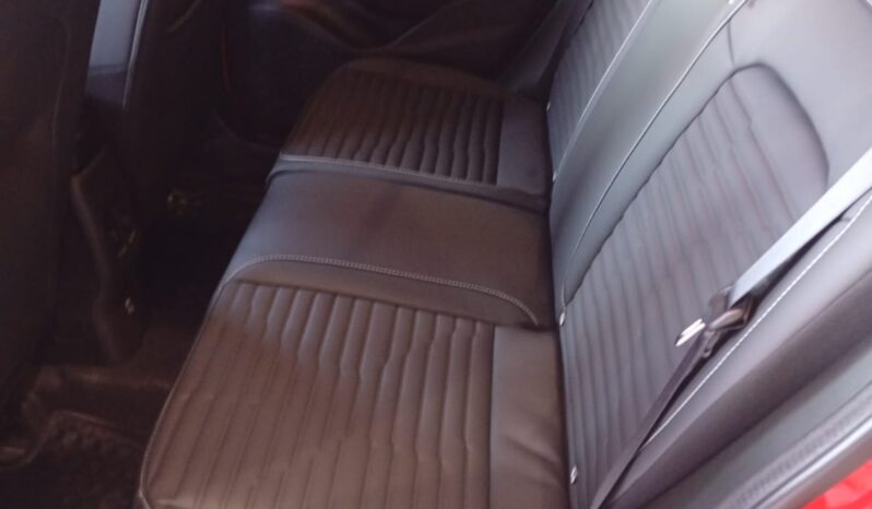 FIAT FASTBACK TURBO 270 AT 2025 3.500 KM COLOR ROJO lleno