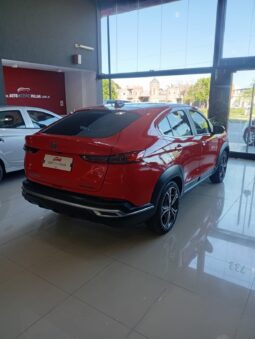 FIAT FASTBACK TURBO 270 AT 2025 3.500 KM COLOR ROJO lleno