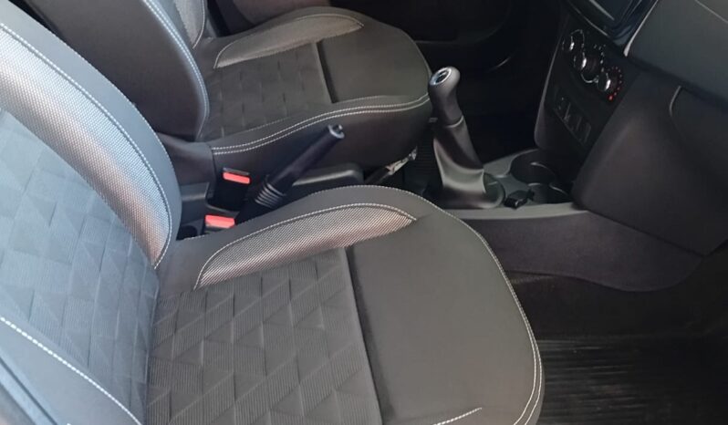 RENAULT SANDERO ZEN 1.6 2023 16.000KM lleno