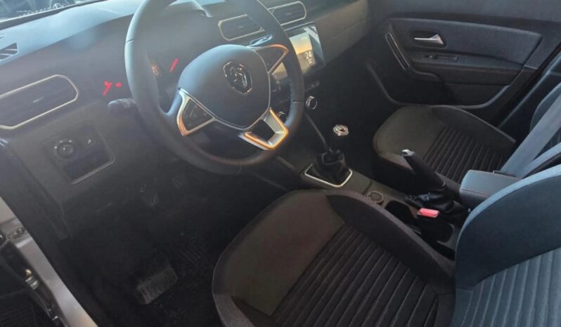RENAULT DUSTER ICONIC 1.3T 4X4 2025 0KM lleno