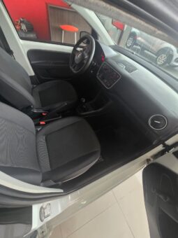 VOLKSWAGEN UP TAKE 1.0 2017 90.000KM lleno