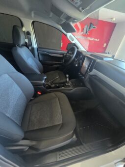 FORD RANGER DC XLS 2.0 4X2 20225 9.000KM lleno