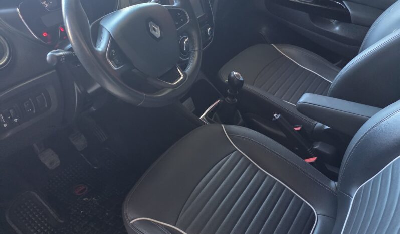 RENAULT CAPTUR 2.0 INTENS 2017 86.000KM lleno