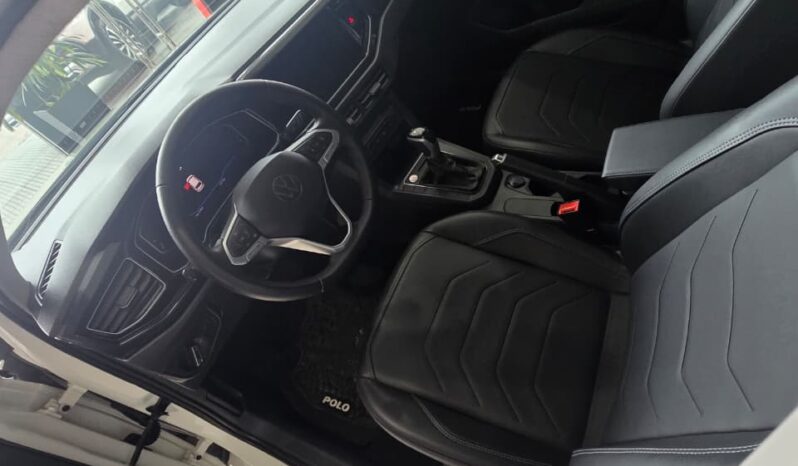 VOLKSWAGEN POLO HIGLINE 1.6 MSI A/T 2024 2000KM lleno