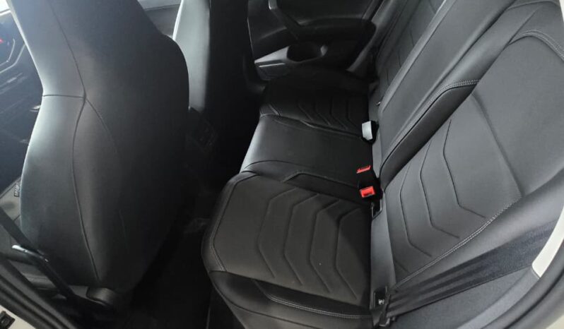 VOLKSWAGEN POLO HIGLINE 1.6 MSI A/T 2024 2000KM lleno