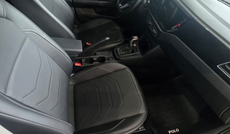 VOLKSWAGEN POLO HIGLINE 1.6 MSI A/T 2024 2000KM lleno