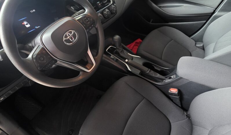 TOYOTA COROLLA XLI 2.0 CVT 2025 33.000KM VEHICULO CERTIFICADO POR TOYOTA EN GARATIA lleno